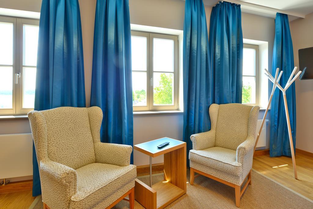 Vogelsburg Hotell Escherndorf Rum bild
