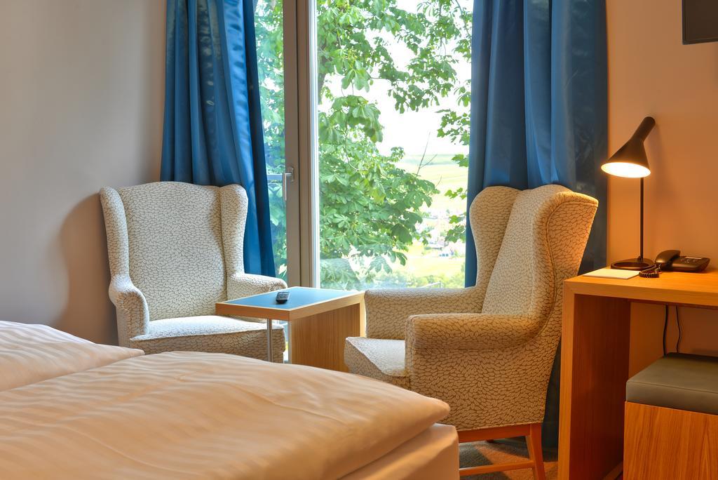 Vogelsburg Hotell Escherndorf Exteriör bild