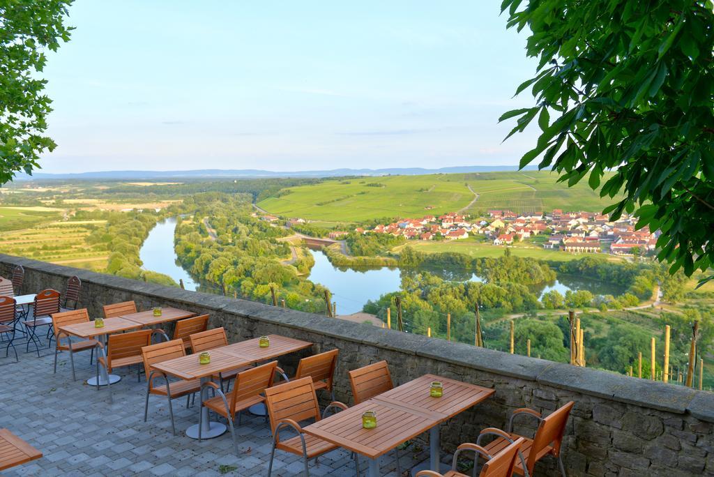 Vogelsburg Hotell Escherndorf Exteriör bild