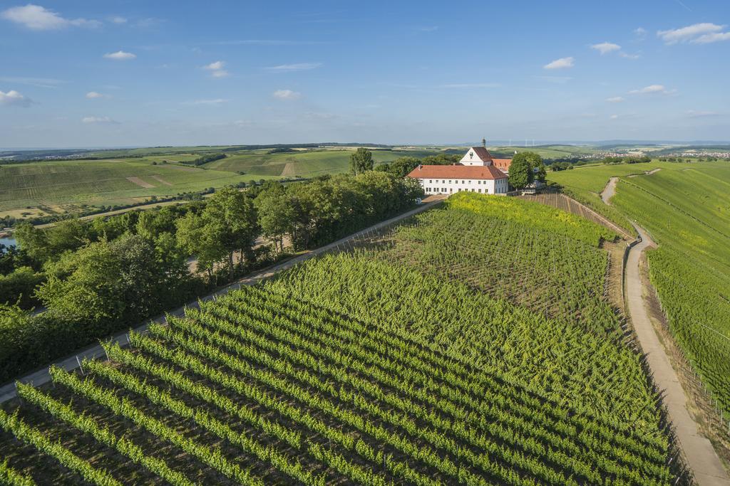 Vogelsburg Hotell Escherndorf Exteriör bild